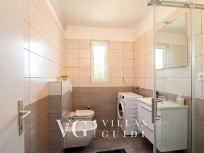 Villa Slivari Istria with pool Kupaonica