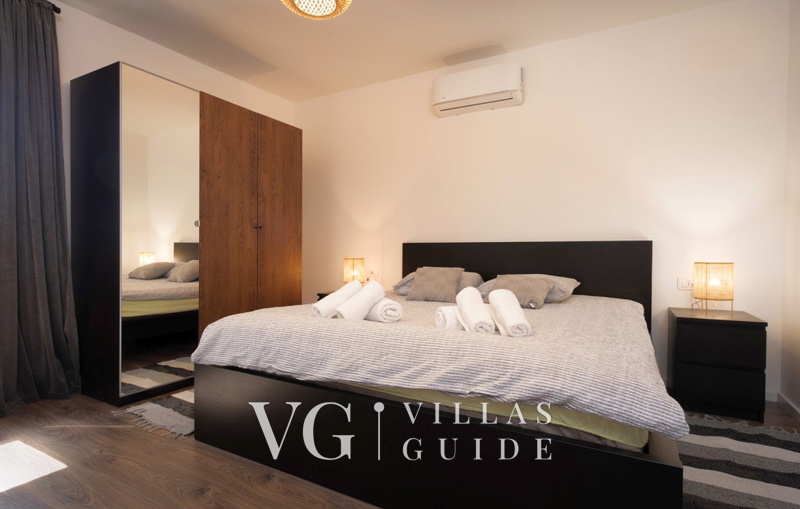 Villa Slivari Istria with pool Schlafzimmer