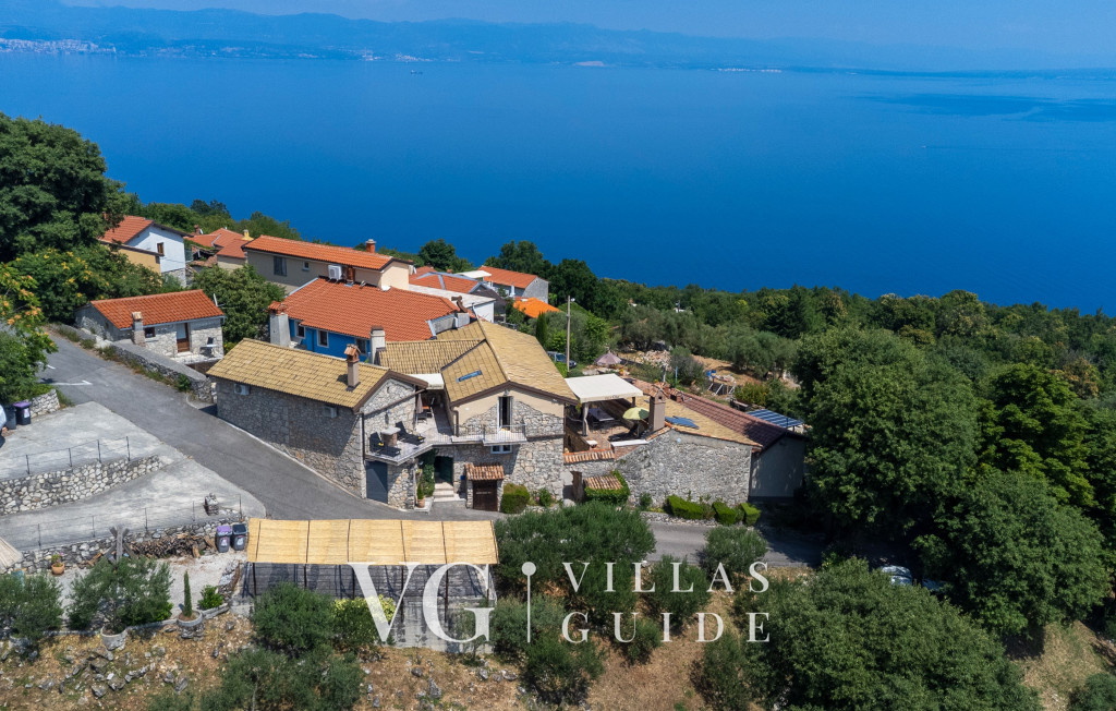 Stone House Zijavica with pool Mikrolokacija