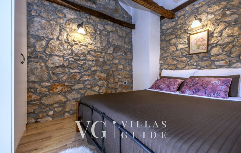 Stone House Zijavica with pool