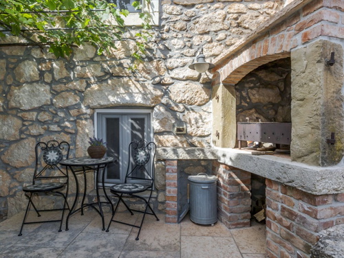 Stone House Zijavica with pool