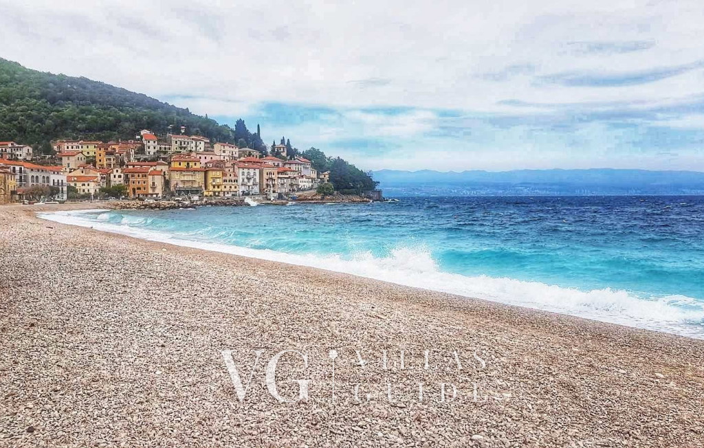 Stone House Zijavica with pool Microlocation