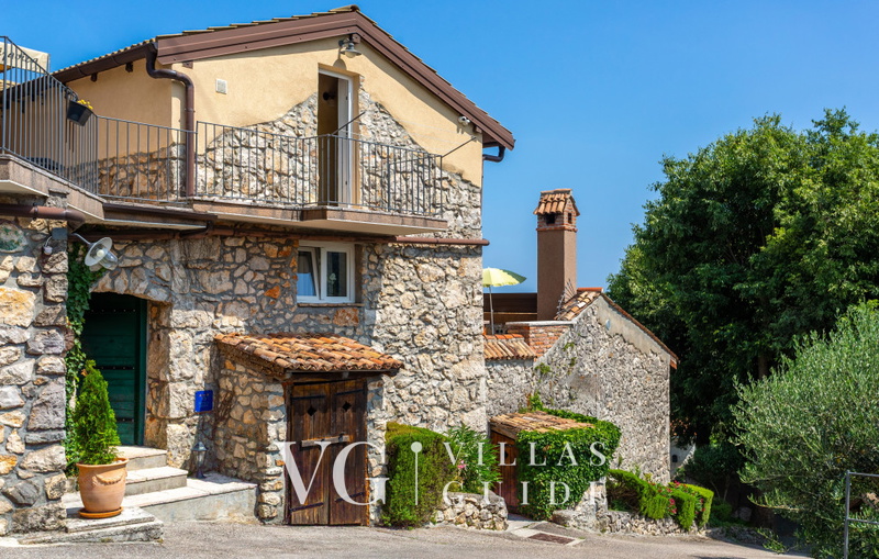 Stone House Zijavica with pool Dvorište i vanjski dio objekta