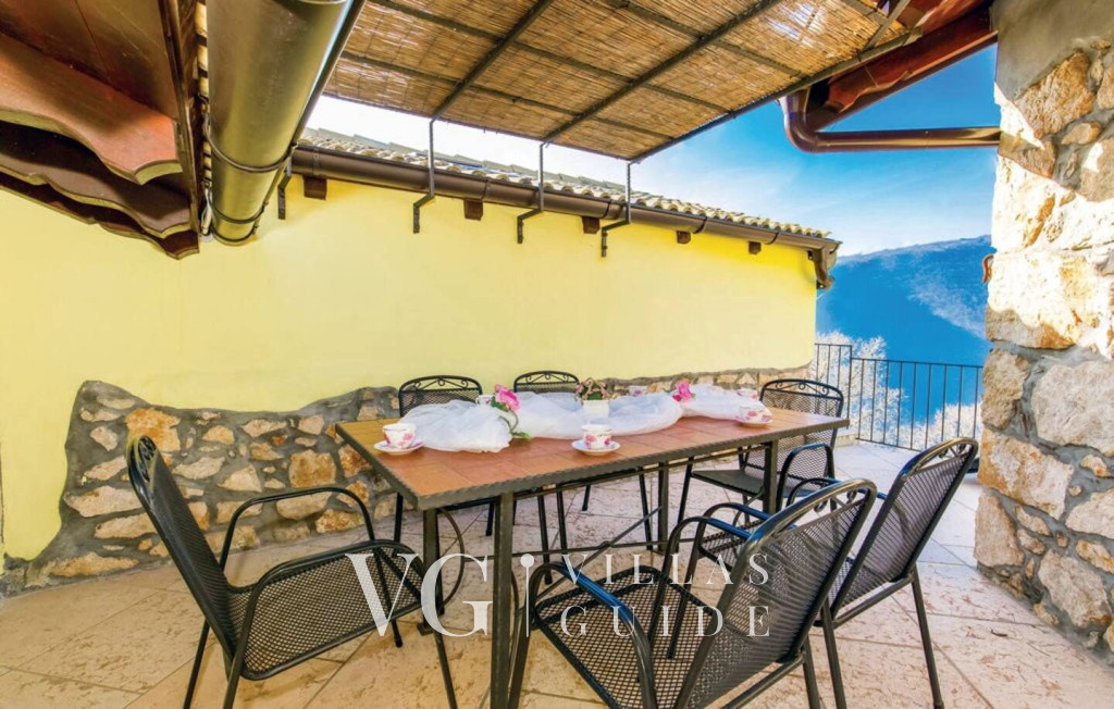 Stone House Zijavica with pool Additional content