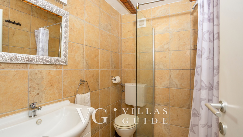 Villa Zijavica with pool&pet friendly Opatija Badezimmer