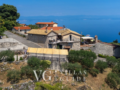 Villa Hidden world with pool Microlocation