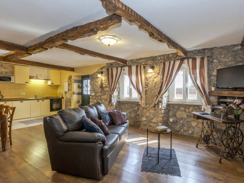 Villa Hidden world with pool