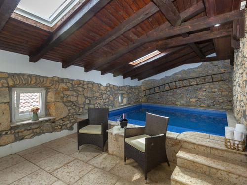 Villa Hidden world with pool