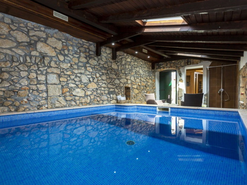 Villa Hidden world with pool