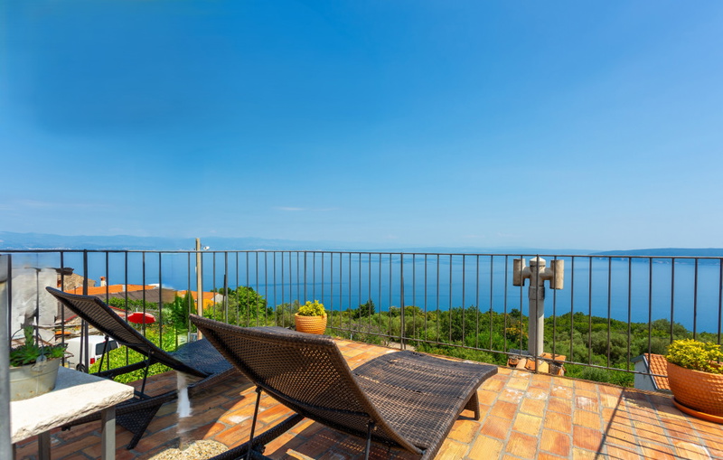 Villa Hidden world with pool