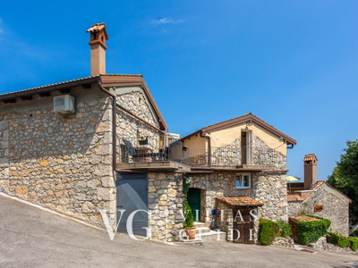 Villa Hidden world with pool