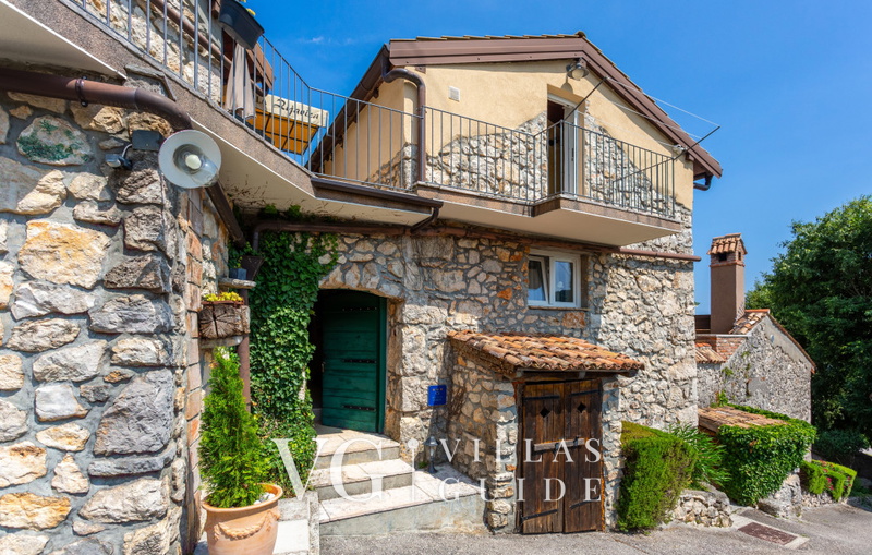 Villa Hidden world with pool