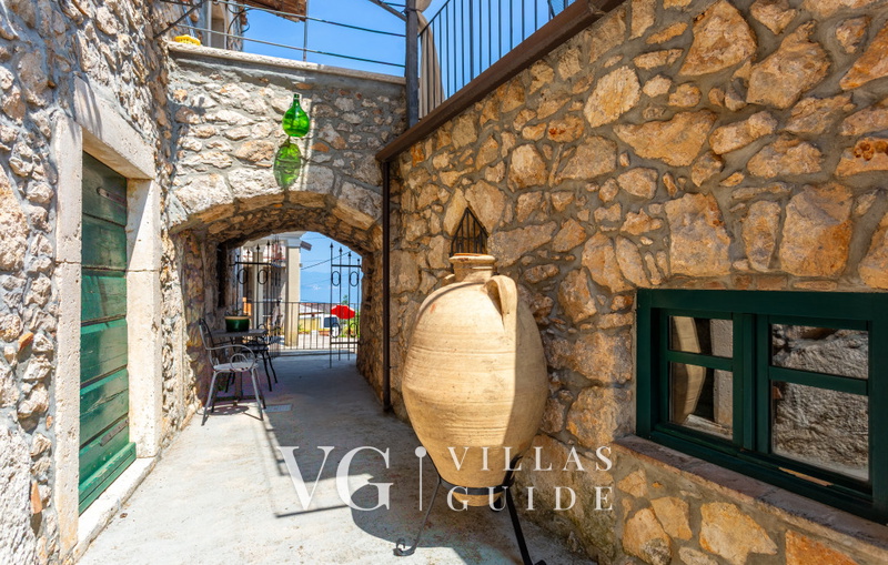 Villa Hidden world with pool Garten und Außenbereich