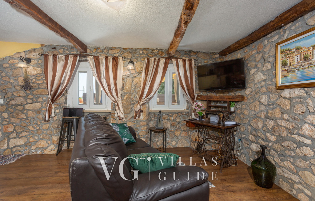 Villa Hidden world with pool Living room