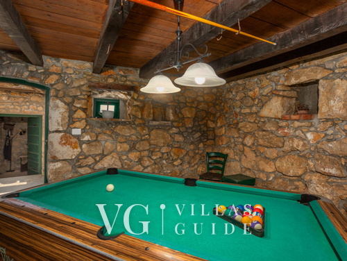 Villa Hidden world with pool