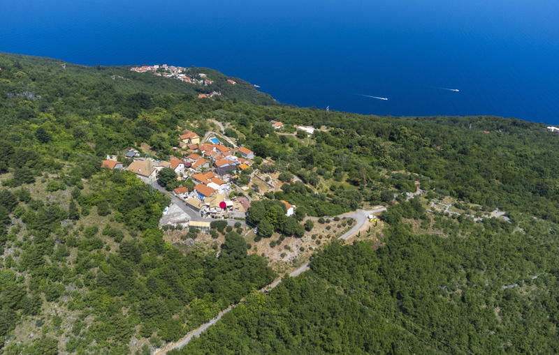 Villa Hidden world with pool