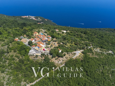 Villa Hidden world with pool Microlocation