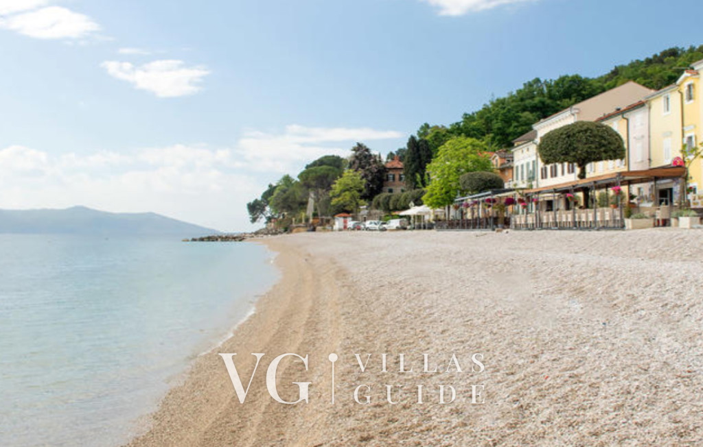 Villa Hidden world with pool micro_location