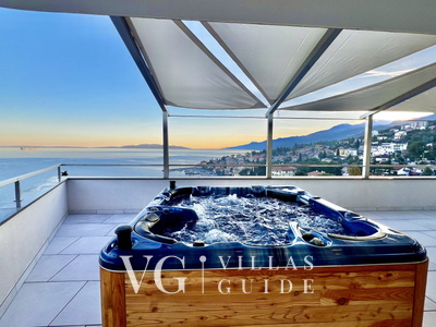 Villa Palazzo Blue pool&whirpool&beachfront- Opatija