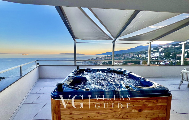 Villa Palazzo Blue pool&whirpool&beachfront- Opatija