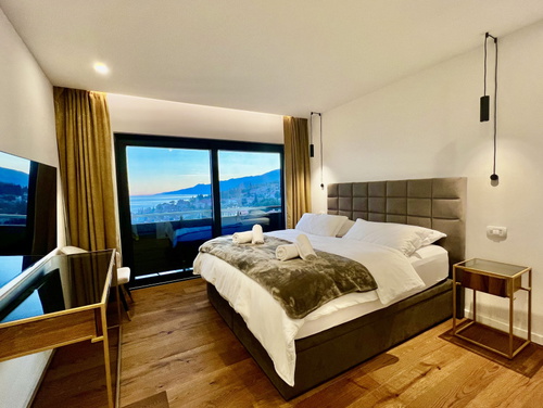 Villa Palazzo Blue pool&whirpool&beachfront- Opatija