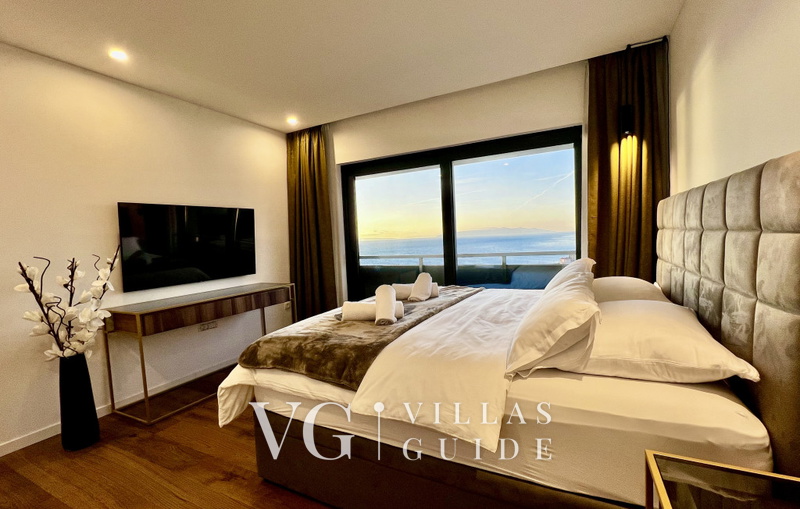 Villa Palazzo Blue pool&whirpool&beachfront- Opatija