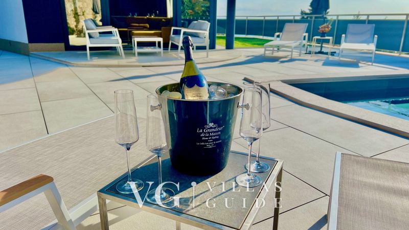 Villa Palazzo Blue pool&whirpool&beachfront- Opatija Pool