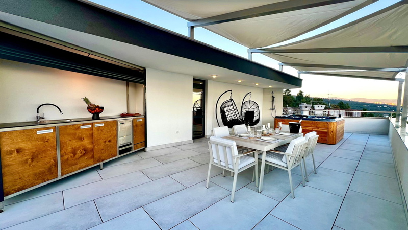 Villa Palazzo Blue pool&whirpool&beachfront- Opatija