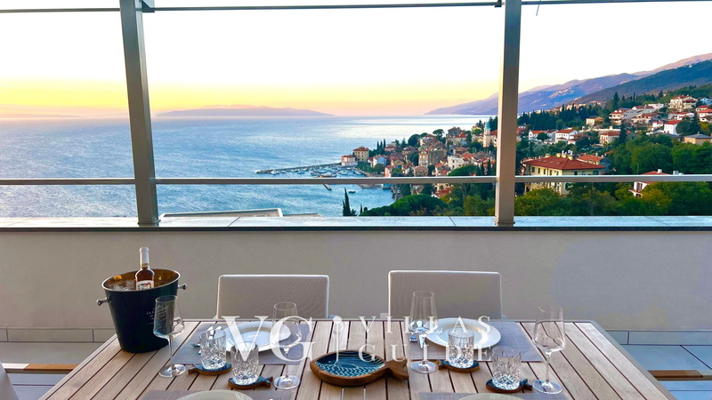 Villa Palazzo Blue pool&whirpool&beachfront- Opatija Garden and property exterior