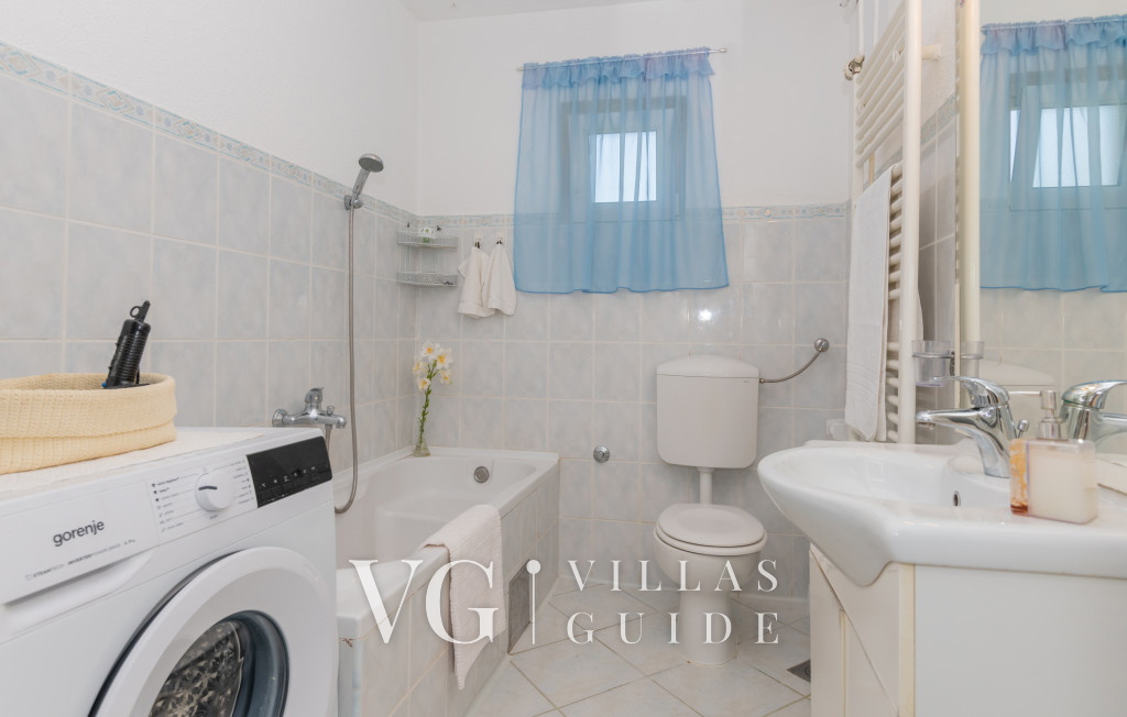 Villa Vrljika - Makarska-Glavina Donja Bathroom