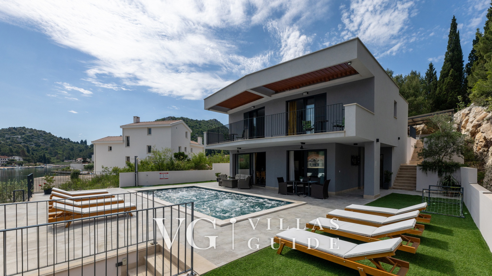 Villa Juma Garden and property exterior