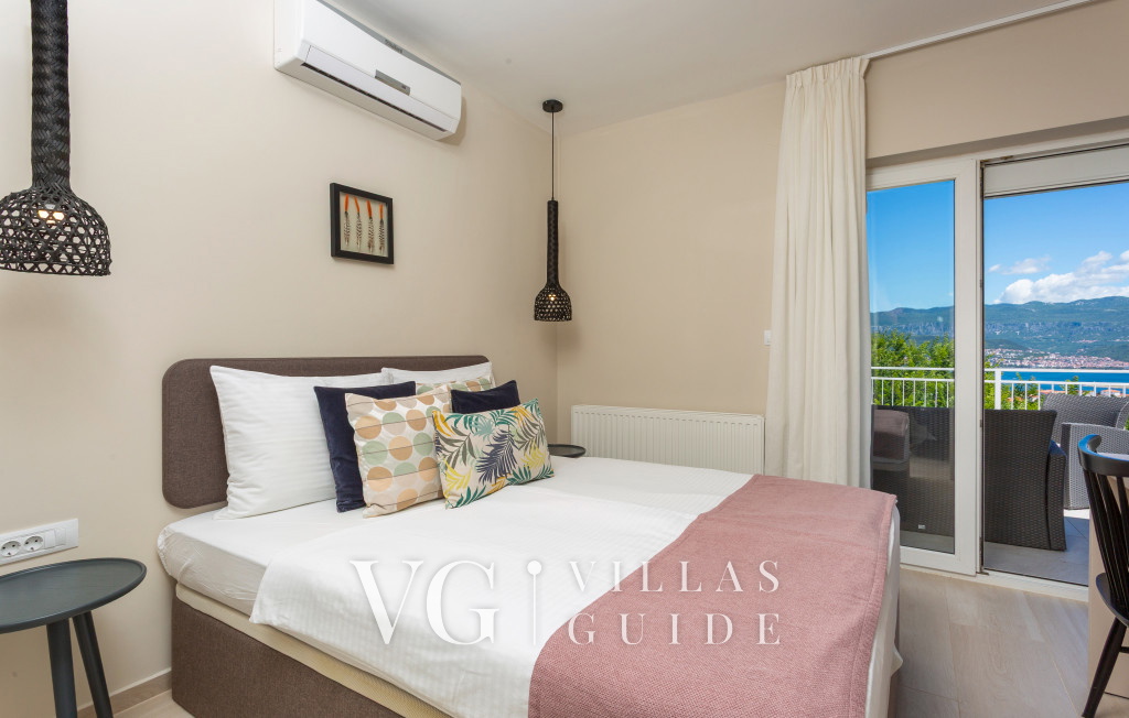 Vila Oleander pool&sea view&pet friendly- Malinska Camera da letto