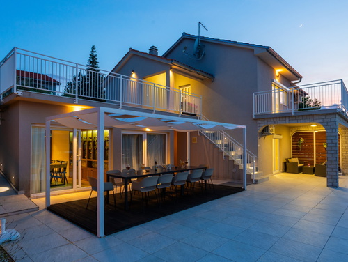 Vila Oleander pool&sea view&pet friendly- Malinska