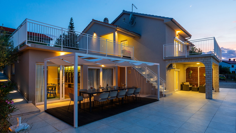 Vila Oleander pool&sea view&pet friendly- Malinska