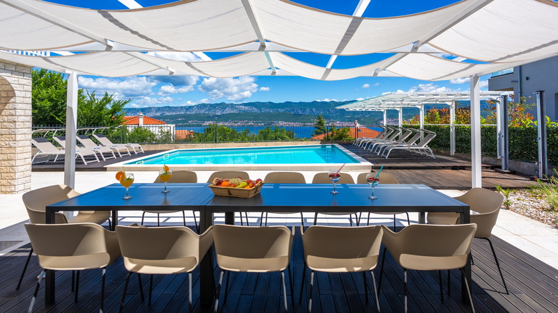 Vila Oleander pool&sea view&pet friendly- Malinska