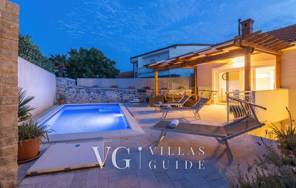 Villa Stella Blue Novi vinodolski Garden and property exterior