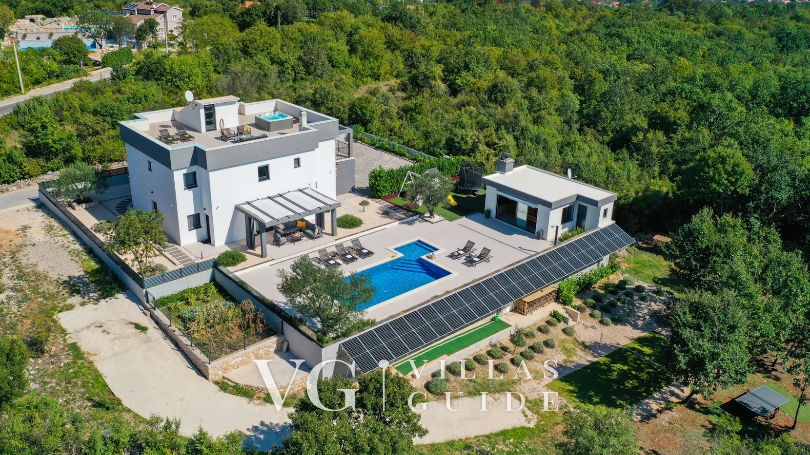Villa Danica with Pool & Whirlpool