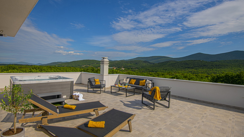Villa Danica with Pool & Whirlpool