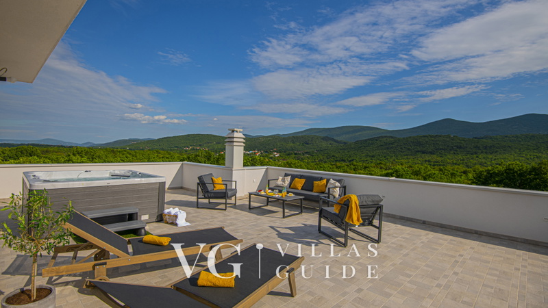 Villa Danica with Pool & Whirlpool