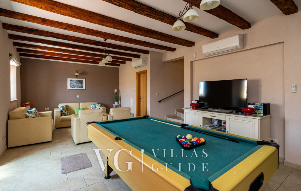 Villa Dia Living room