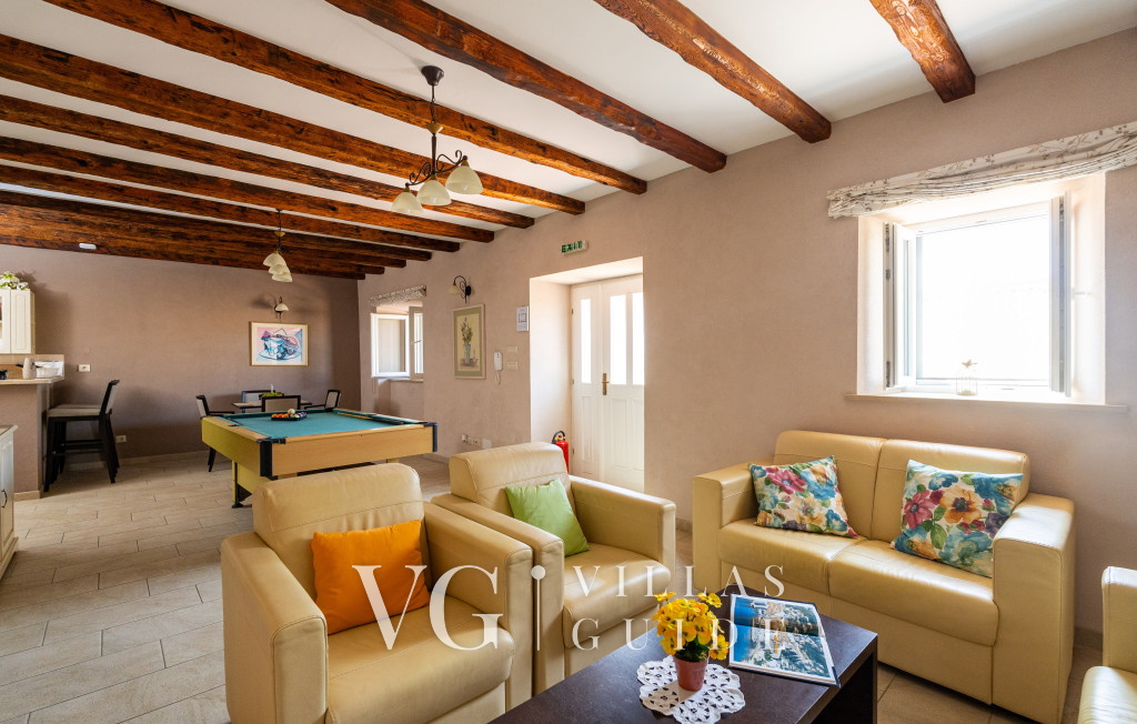 Villa Dia Living room