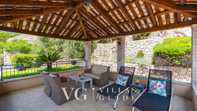 Villa Dia Garten und Außenbereich