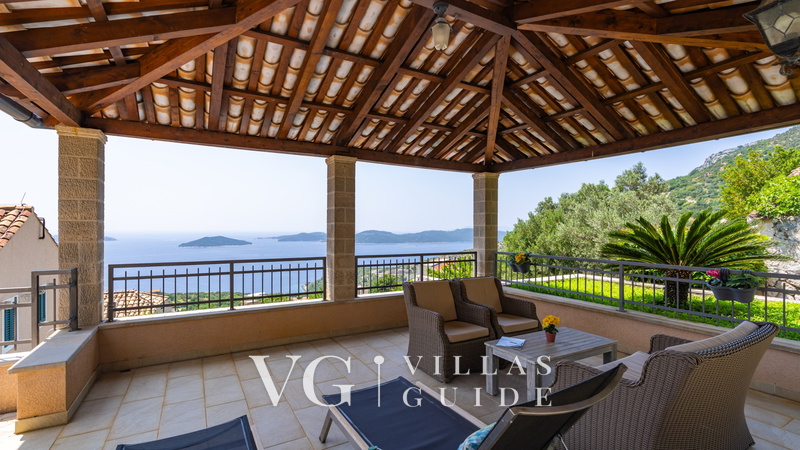 Villa Dia Garten und Außenbereich