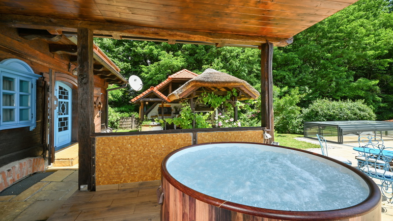 Oldwine House Ložnjak