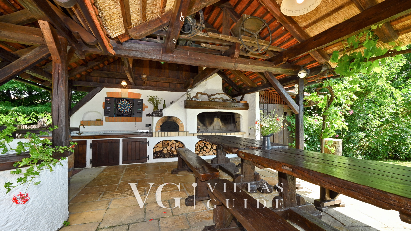 Oldwine House Ložnjak Zusatzinhalte