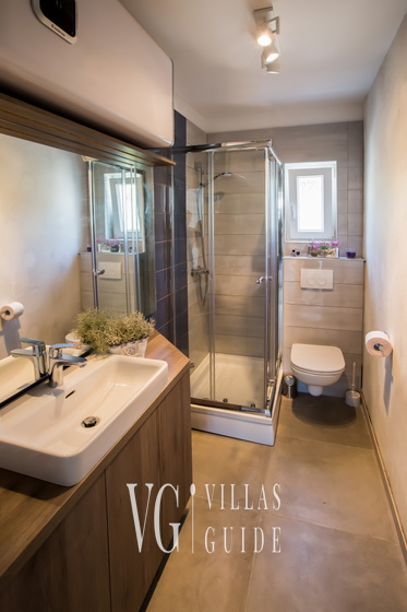 Villa Estate 2 - Island Krk Bathroom