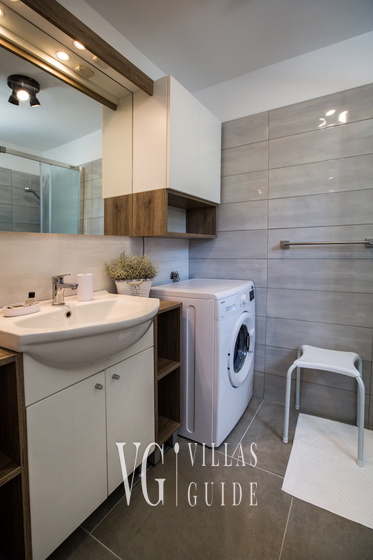 Villa Estate 2 - Island Krk Bathroom