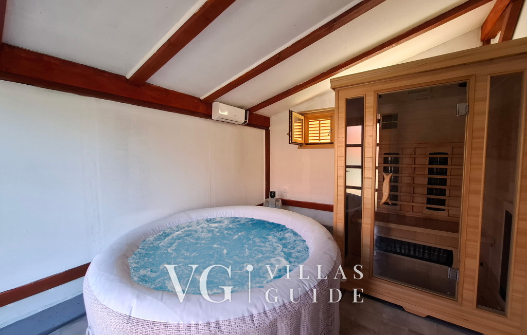 Holiday Home Martinšćak wellness