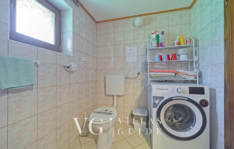 Holiday Home Martinšćak Badezimmer