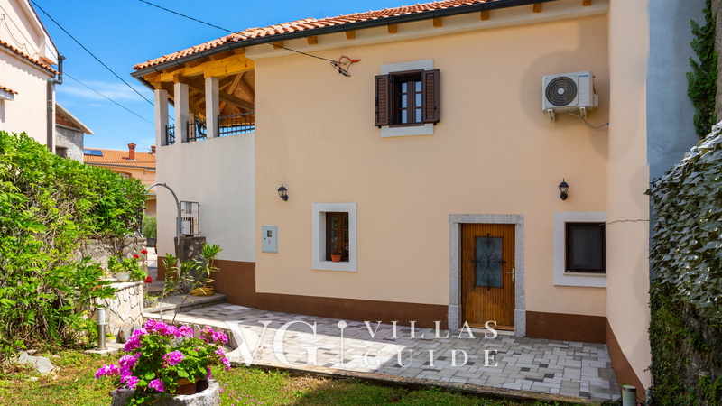 Holiday Home Casa Natura Vita - Island Krk Garden and property exterior